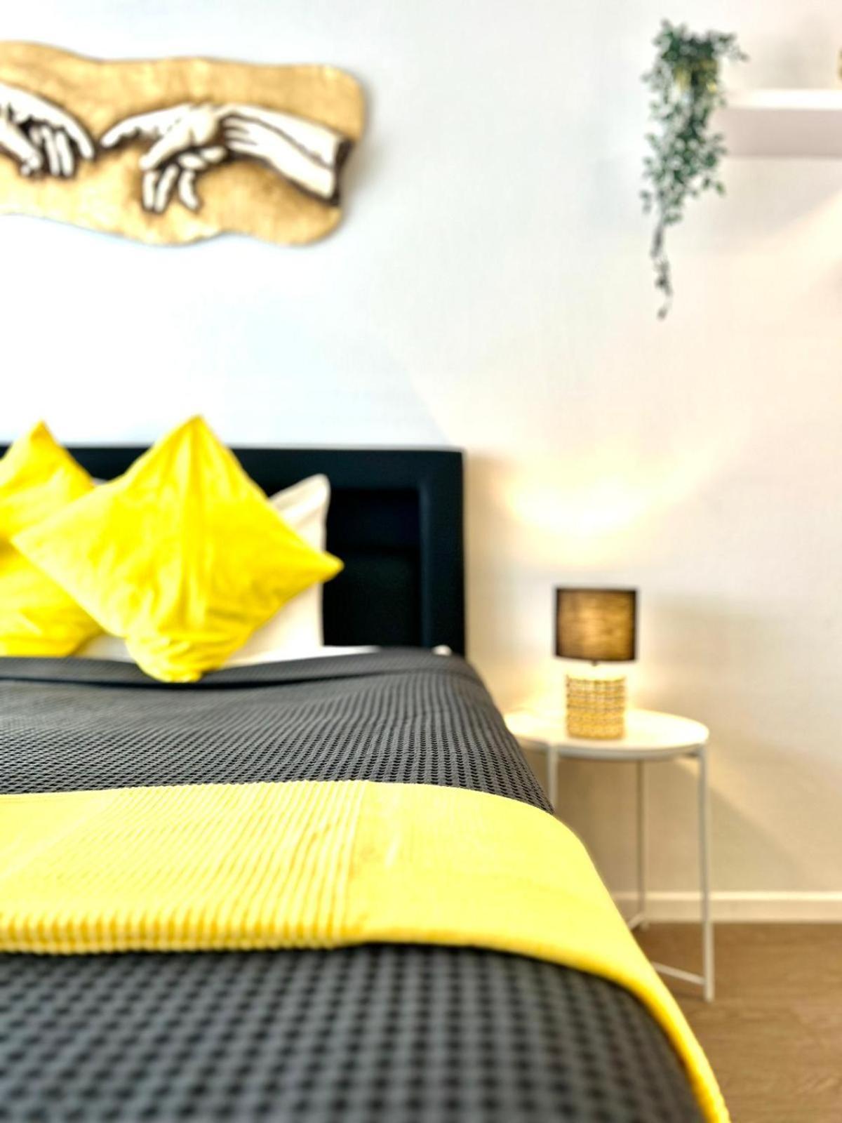 Little Penthouse **** Apartment Dietikon Exterior foto