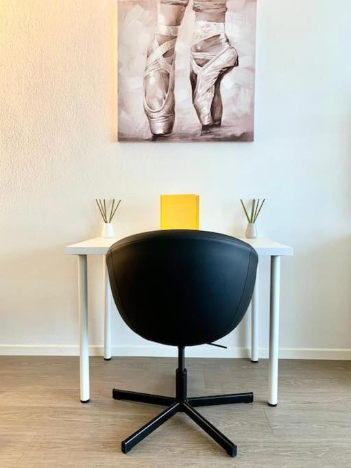Little Penthouse **** Apartment Dietikon Exterior foto